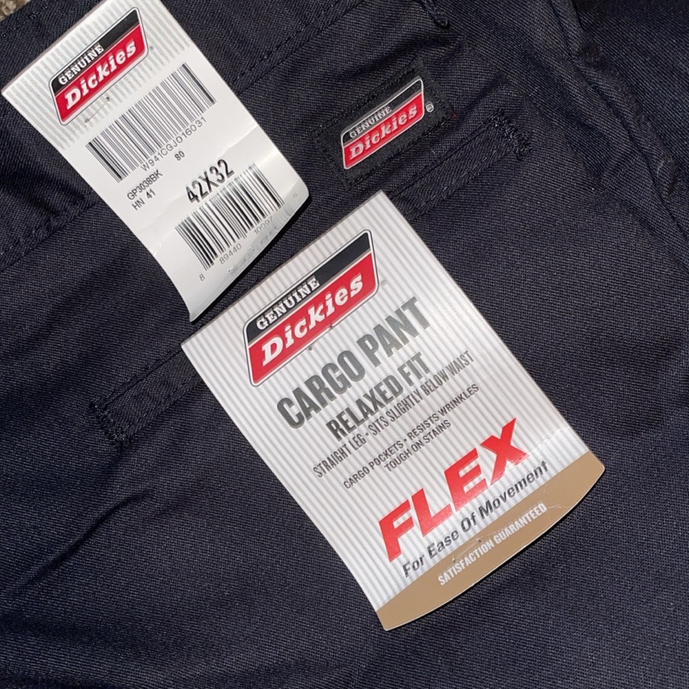 NWT Dickies FLEX Relaxed Boot Cut Cargo Pants (see description) - Picture 3 of 7